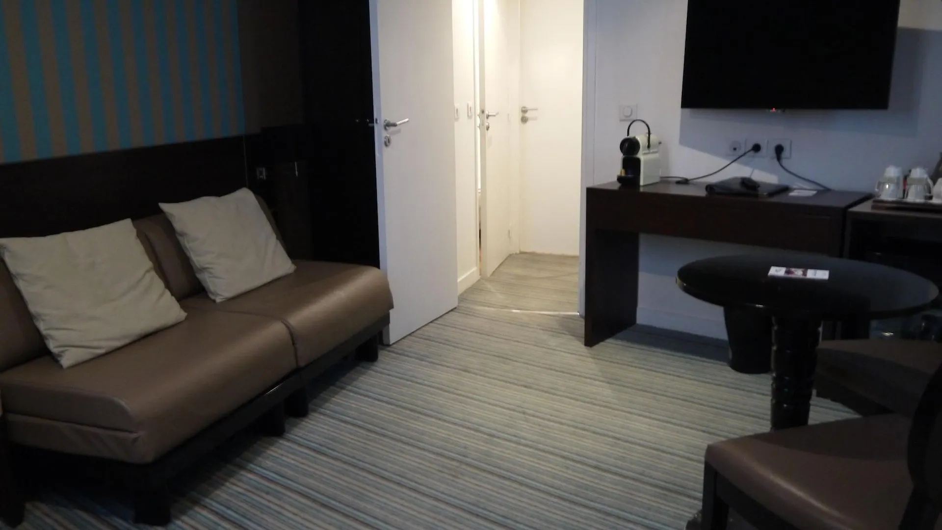 Star Champs-Elysees Paříž Hotel
