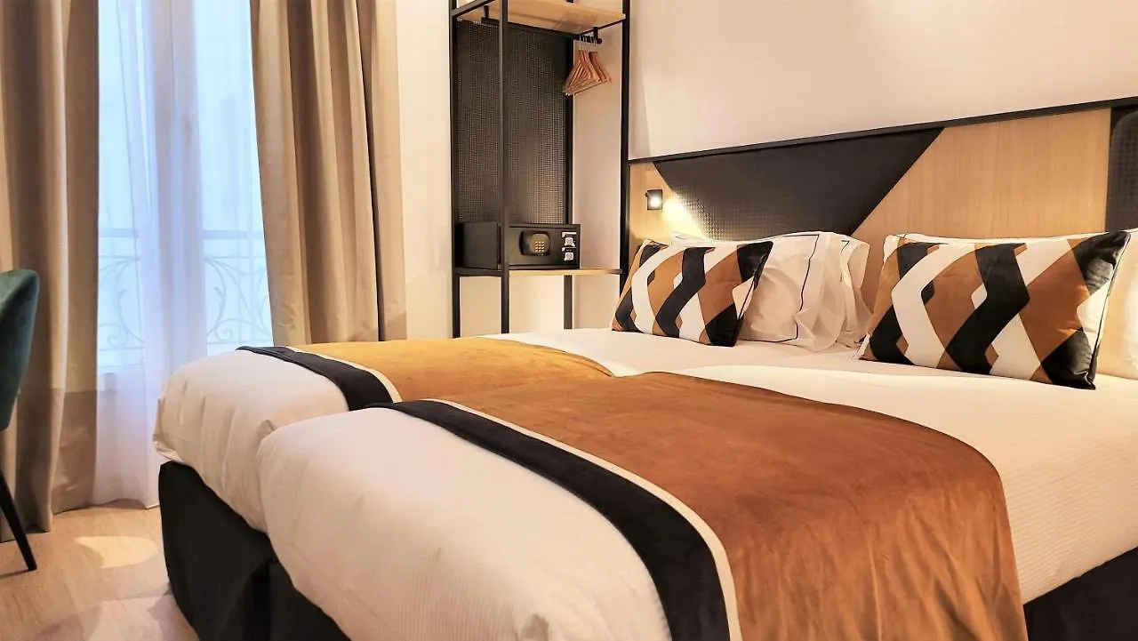 **** Hotel Star Champs-Elysees Paříž Francie