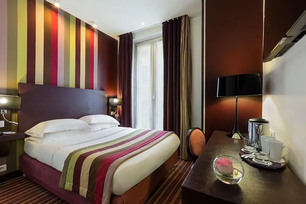 Star Champs-Elysees Paryż Hotel