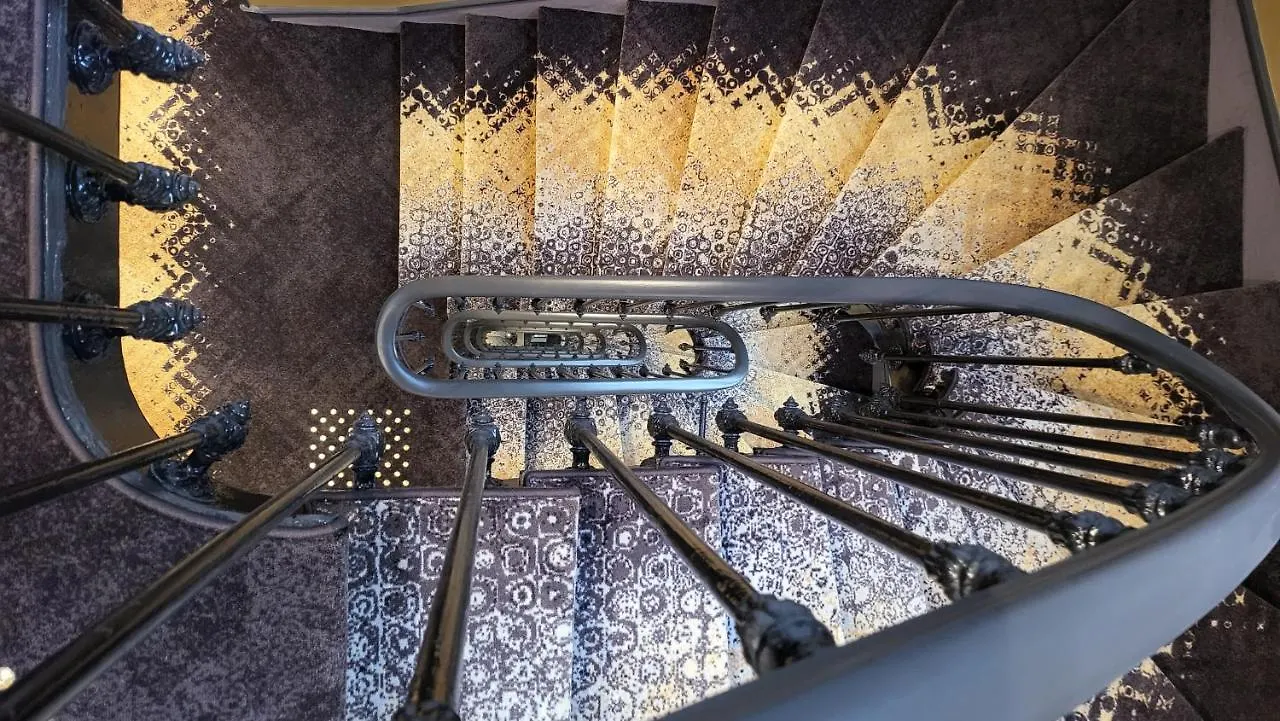 Hotel Star Champs-Elysées Parigi