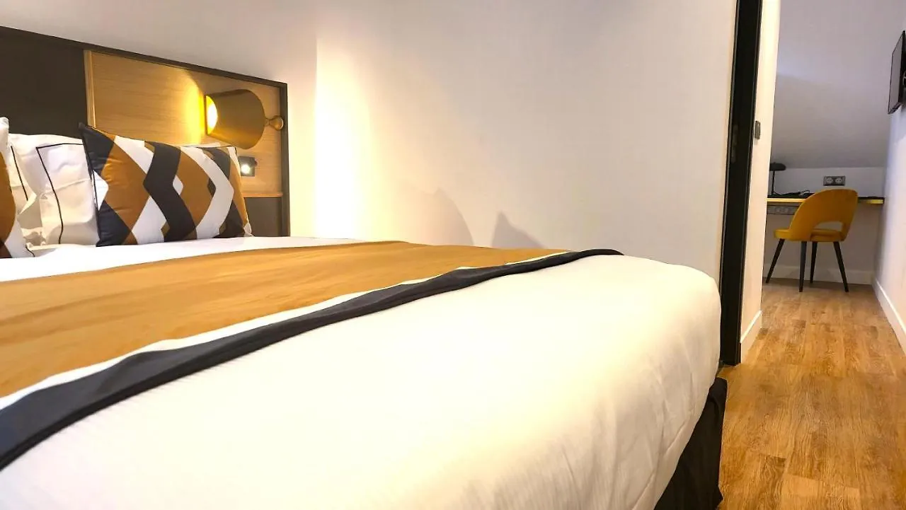 **** Hotel Star Champs-Elysees Paris France